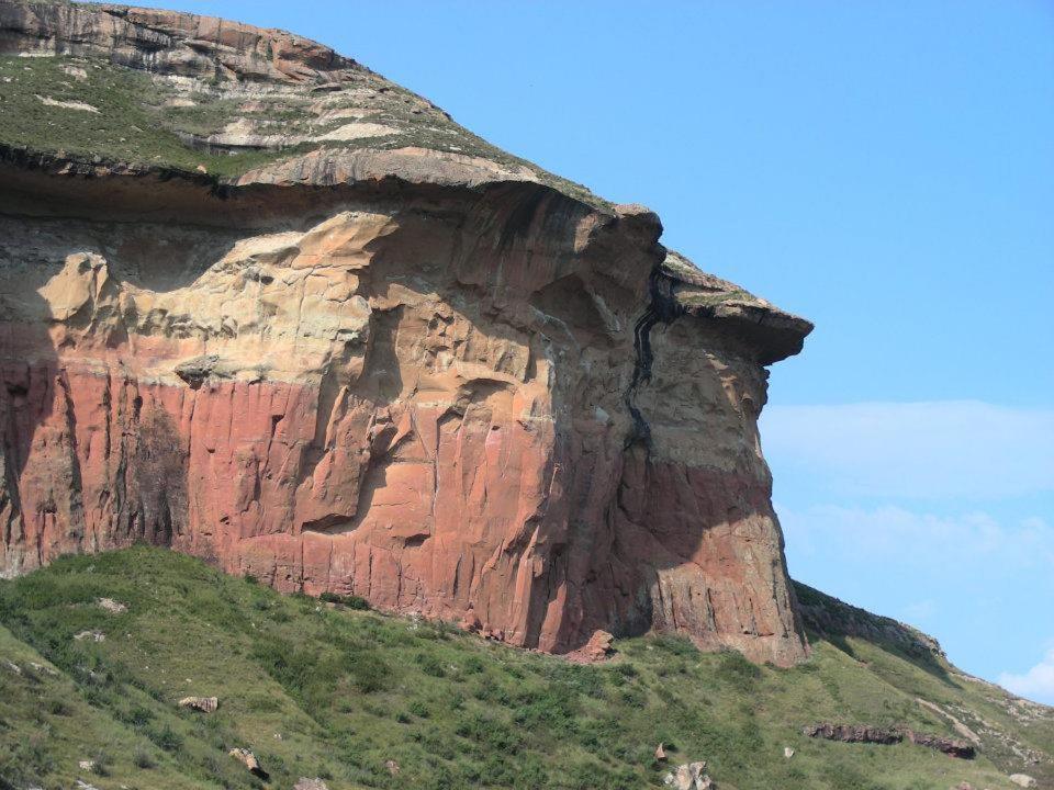 Хостел Karma Backpackers Kestell Экстерьер фото
