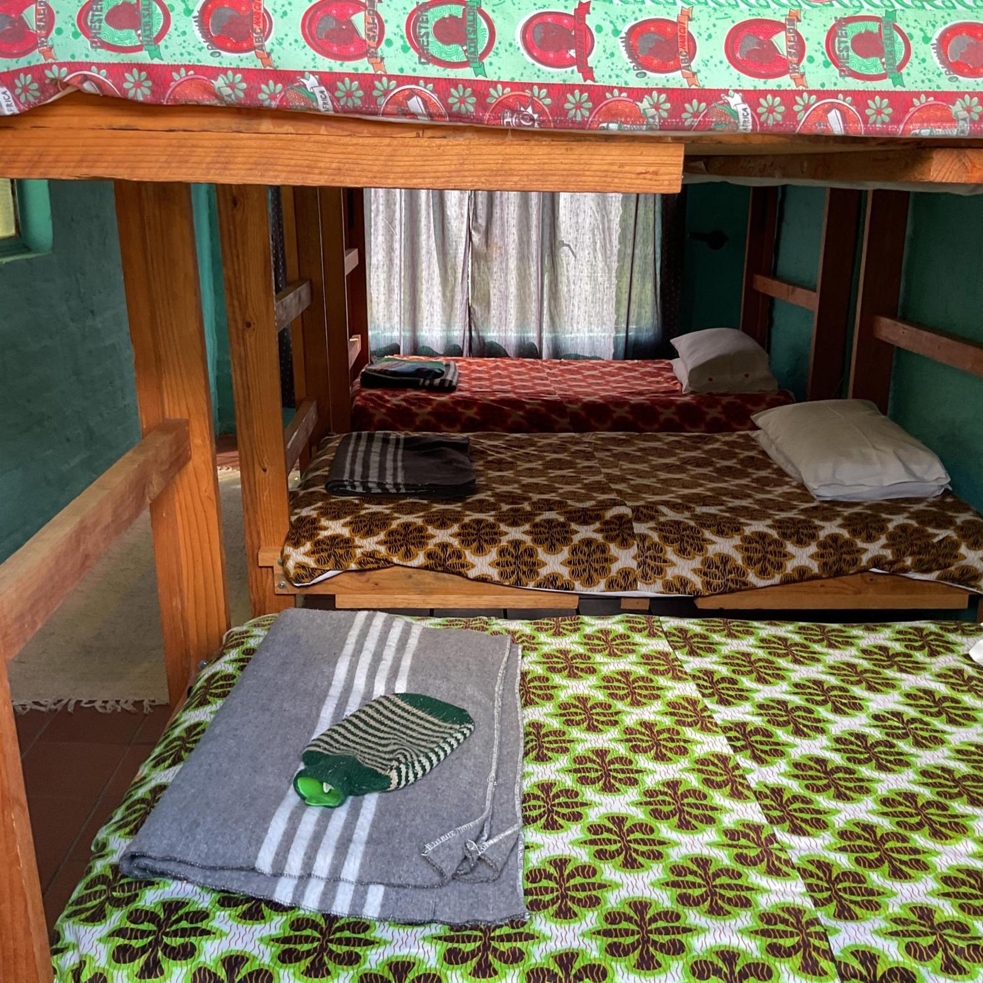 Хостел Karma Backpackers Kestell Экстерьер фото